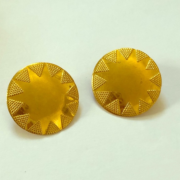 Vintage Gold Starburst Post Earrings - Picture 2 of 4